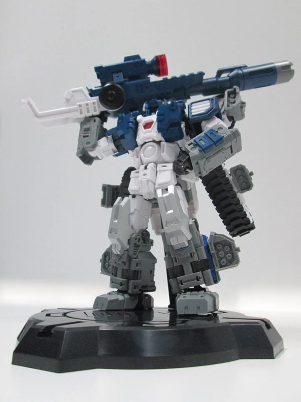 Perfect Effect DX 03 Warden New Color Images Of Not Fort Max  (4 of 6)